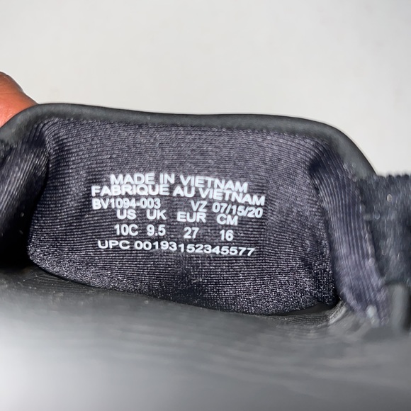 Nike Kid slides - Size 10C - Picture 4 of 4